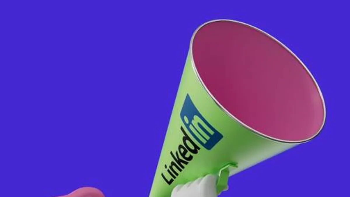 How to announce a new job on LinkedIn